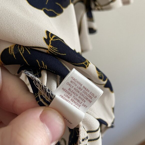 LC Lauren Conrad Runway Women S Floral Bell Sleeves Open Back Flutter Blouse - Picture 9 of 12